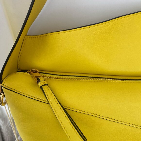 LOEWE Discontinued Hobo Puzzle Leather Shoulder Bag in Lemon - Picture 8 of 13